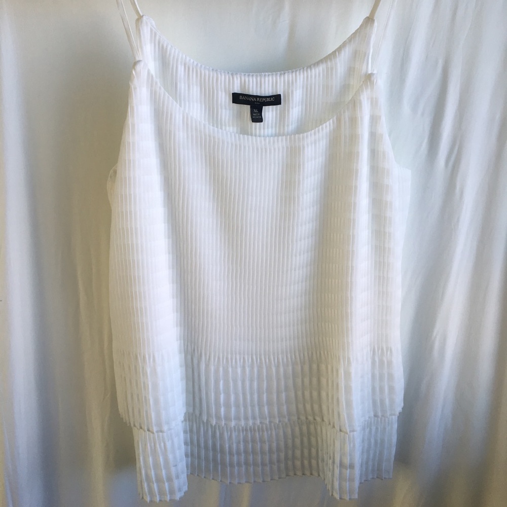 NEW Banana Republic flowy white tank